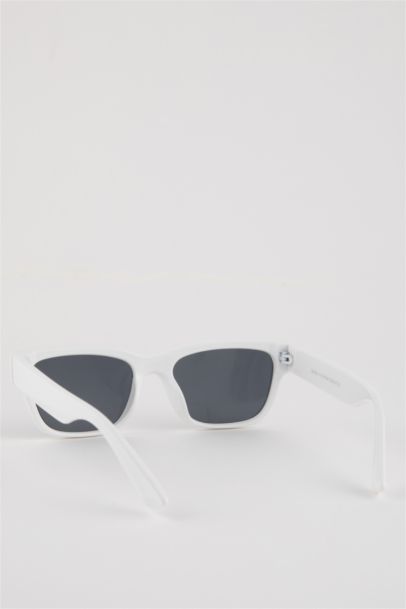 Woman Rectangular Plastic Sunglasses