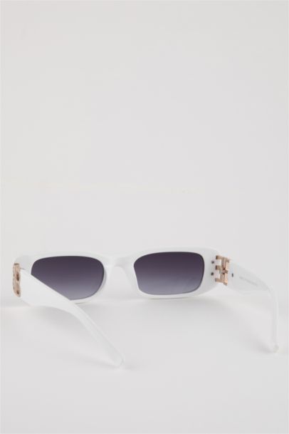 Woman Rectangular Plastic Sunglasses