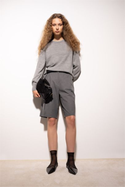 Pull en tricot à coupe régulière et col rond