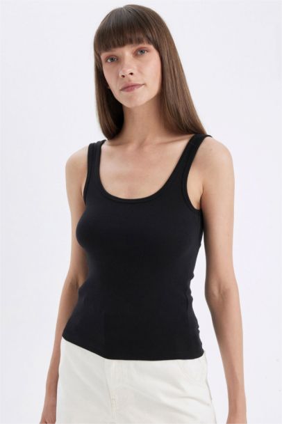 Siyah Slim Fit Dar Kesim U Yaka Ribana Basic Düz Atlet