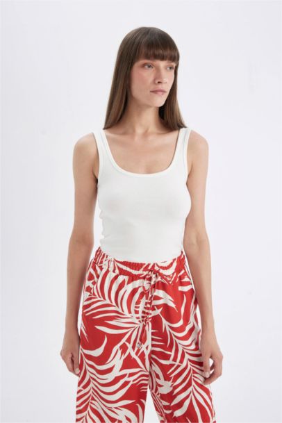 Débardeur slim basique à col U