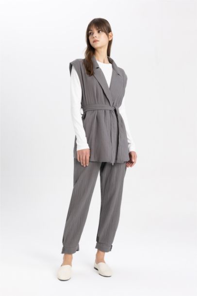 Kruvaze Yaka Kemerli Hafif Uzun Müslin Yelek