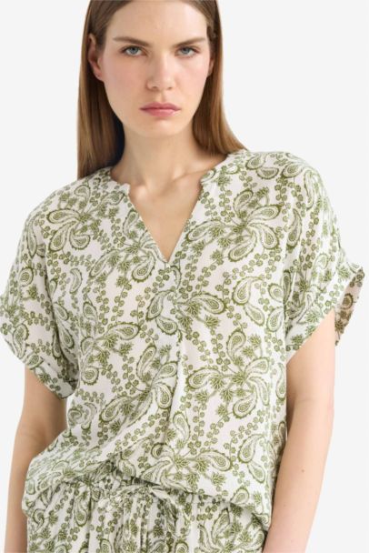 Regular Fit Crew Neck Printed Short Sleeve Blouse