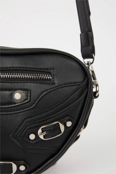 Woman Faux Leather Shoulder Bag