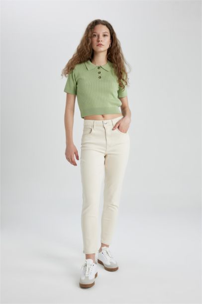 Lina Mom Fit Comfortable High Waist Skinny Leg White Jeans