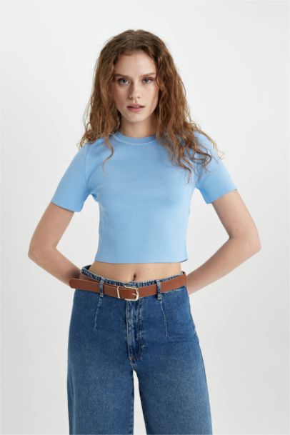 Fitted Bisiklet Yaka Kısa Kollu Triko Tişört