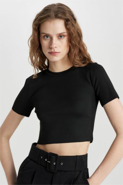 بلوز صوف سليم فيت بياخة مستديرة