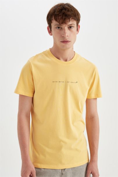 تيشيرت نص ردن سليم فيت بياخة مستديرة