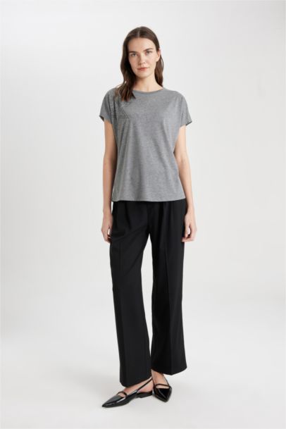 تيشيرت نص كم بطبعة نجم