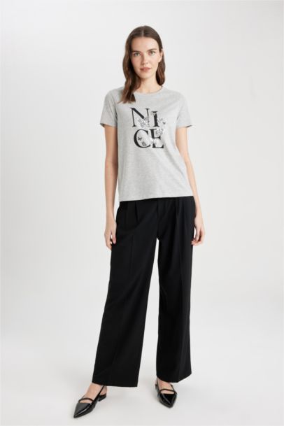 تيشيرت نص كم قصة عادية برسمة الفراشة