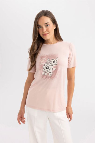 تيشيرت بنقشة الزهور نص كم قصة عادية برقبة مستديرة