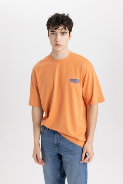 Comfort Fit Crew Neck Printed Short Sleeve T-Shirt