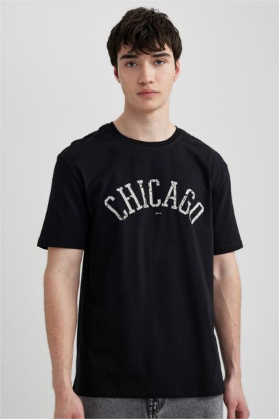 تيشيرت نص ردن مطبوع بياخة مستديرة وقصة عادية