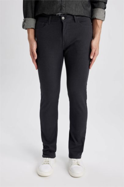 Брюки чиносы приталенного кроя