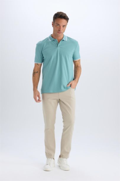 Брюки-чиносы приталенного кроя с узкими штанинами