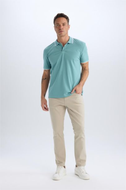 Брюки-чиносы приталенного кроя с узкими штанинами