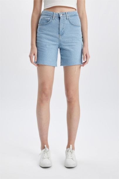 Denim High waist Cut Tip Shorts