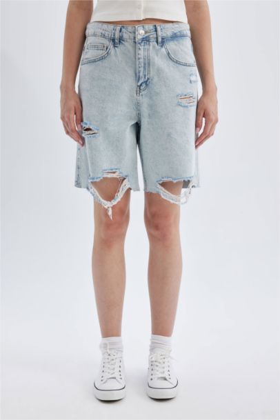 Normal Waist Ripped Denim Bermuda
