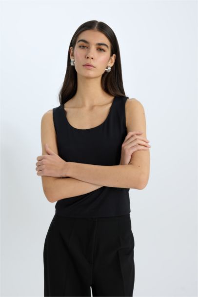Slim Fit Basic Square Collar Sleeveless Tank Top