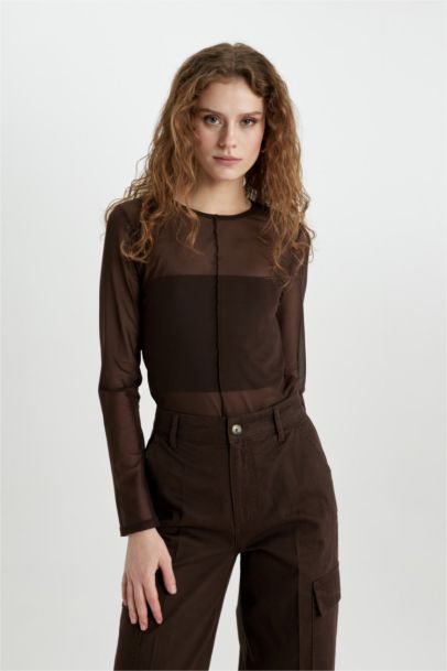 Slim Fit Dar Kesim Bisiklet Yaka Tül Uzun Kollu Tişört