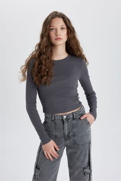 Fitted Crew Neck Long Sleeve Washed Effect T-Shirt