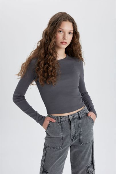 Fitted Crew Neck Long Sleeve Washed Effect T-Shirt