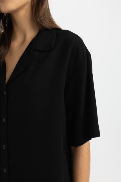 Boxy Fit Ceket Yaka Kısa Kollu Siyah Gömlek
