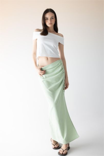 A Cut linen Maxi Skirt
