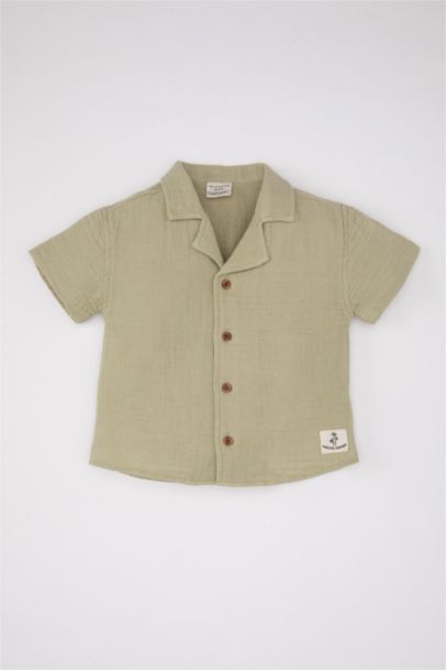 قميص ولادي نص كم موسلين قصة عادية وياقة عالية