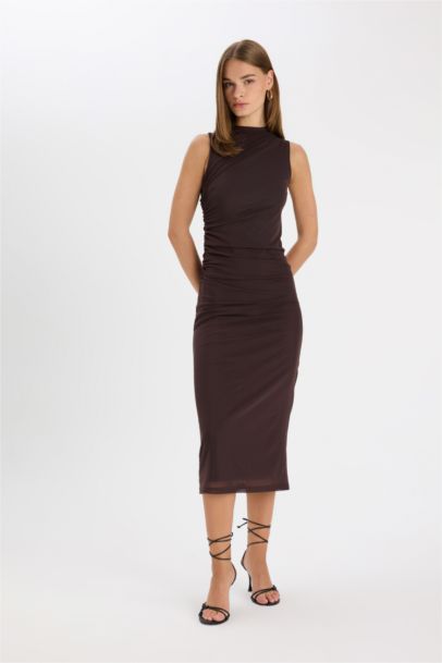 Half Turtleneck Tulle Sleeveless Maxi Dress
