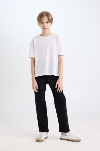 بنطلون جينز اولادي قصة مستقيمة ورجل عادية