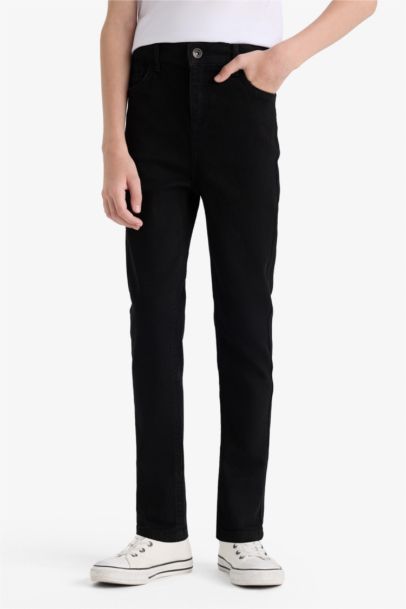 Okul Slim Fit Dar Kesim Düz Paça Jean Pantolon Erkek Çocuk