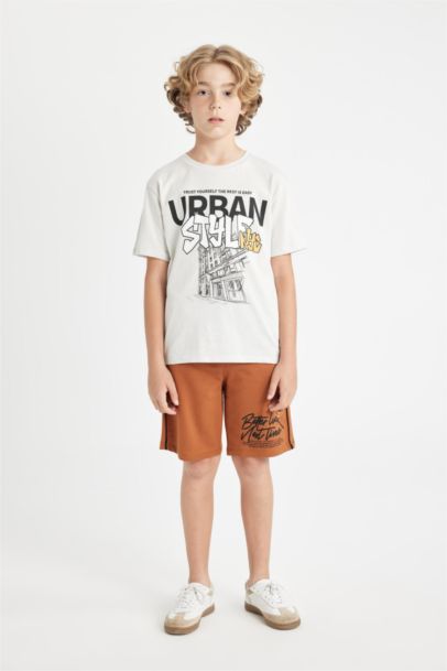 شورت ولادي قماش رقيق قصة عادية