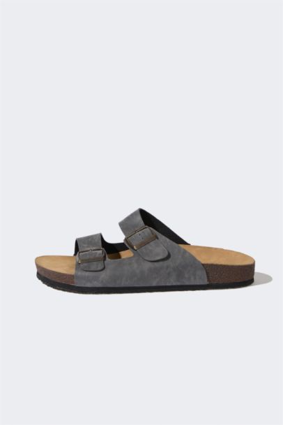 Man Flat Sole Slipper