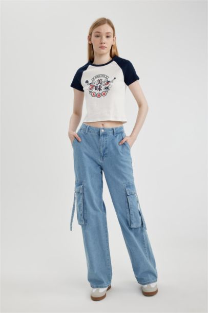 تيشيرت نص كم سليم فيت مضلع مطبوع من ديزني ميكي وميني