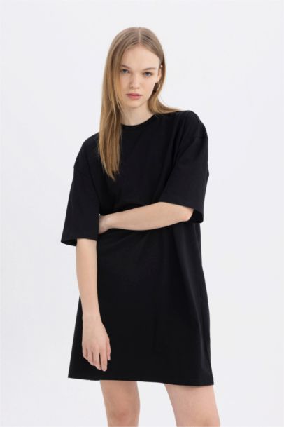 Robe Jersey Courte Style T-Shirt