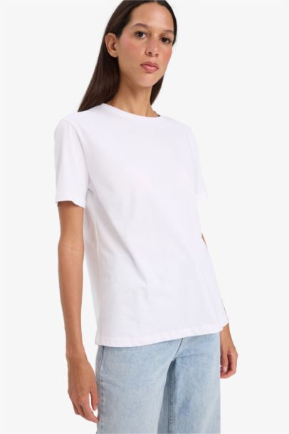 تيشيرت نص كم عادي برقبة مستديرة