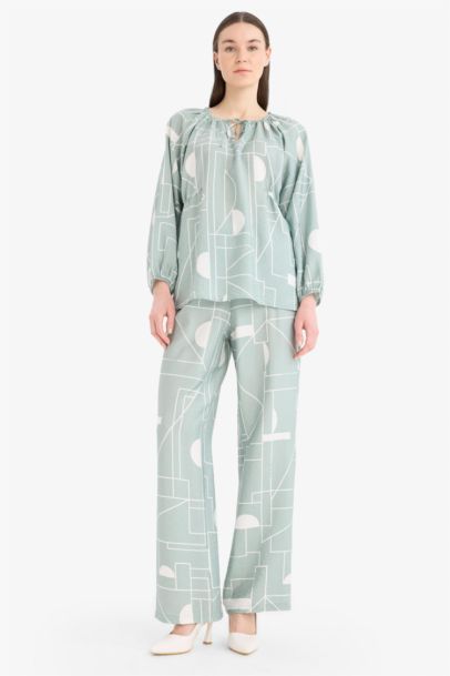 Pantalon large imprimé à coupe confortable