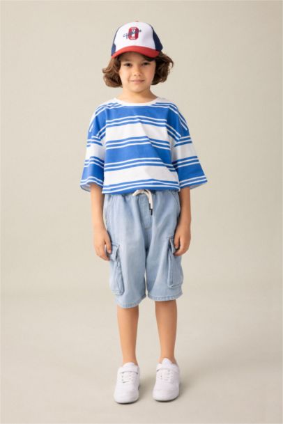 Boy Oversize Fit Crew Neck Striped Short Sleeve T-Shirt