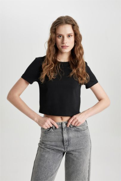 تيشيرت سليم فيت بياخة مستديرة