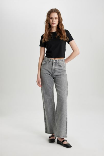 تيشيرت سليم فيت بياخة مستديرة