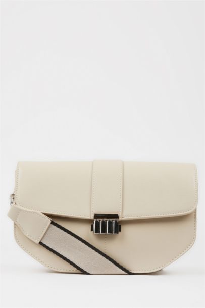 Kadın Uzun Askılı Suni Deri Çapraz Çanta