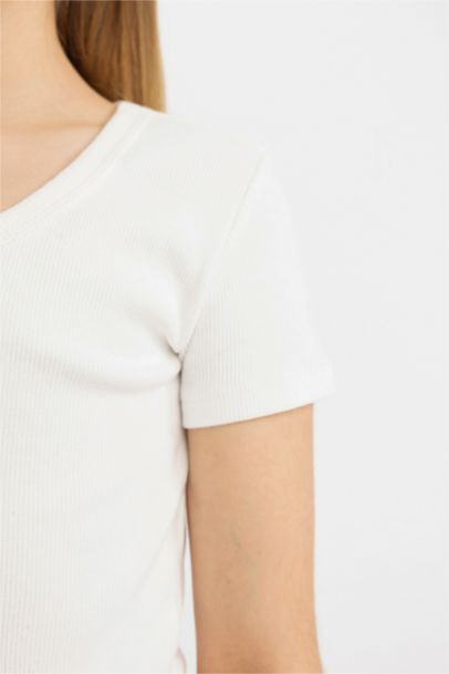 Girl Slim Fit Crew Neck Basic Ribbed T-Shirt