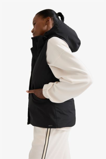Gilet de sport imperméable Coupe régulière de DeFactoFit