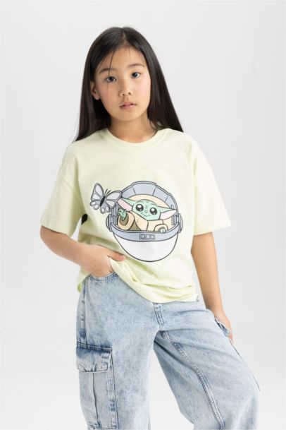 Girl Star Wars-Mandalorian Relax Fit  T-Shirt