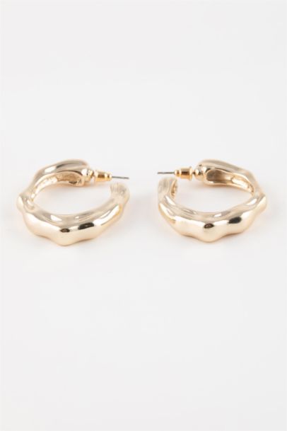 Woman Hoop Gold Earrings