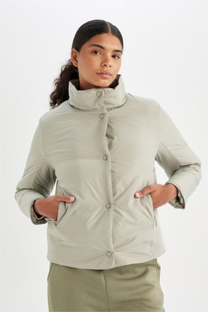 DeFactoFit Waterproof Stand Collar Light Jacket