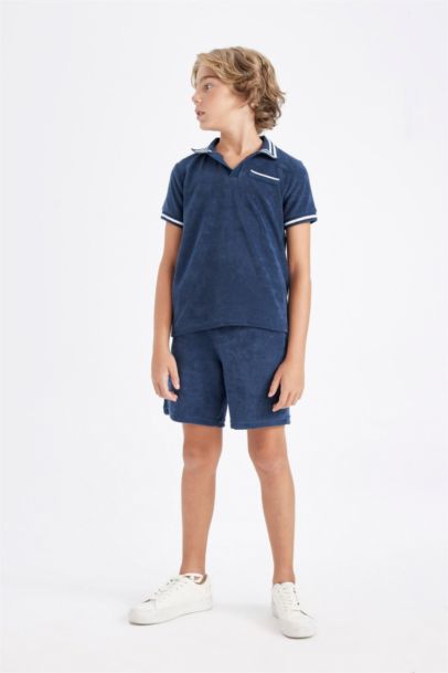 شورت ولادي من قماش المنشفة قصة عادية