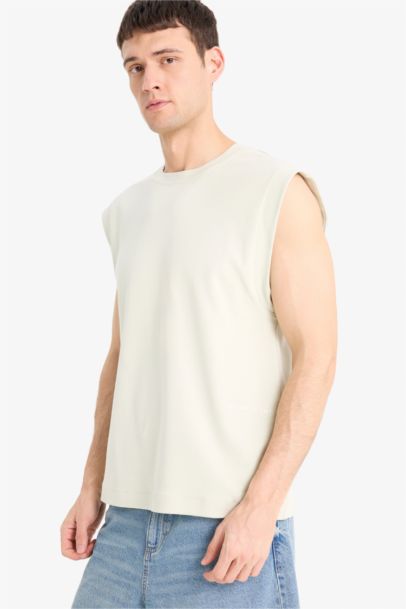 Boxy Fit Printed Crew Neck Sleeveless Tank Top