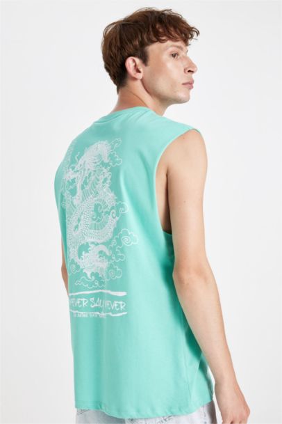 تانك توب واسع برقبة مستديرة بدون كم مطبوع